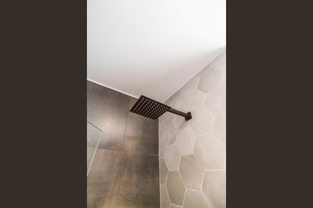 Apartamento à venda com 69m², 2 quartos e 2 vagasBanheiro da Suíte 1