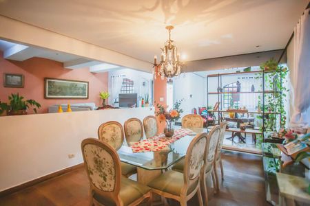 Casa à venda com 500m², 4 quartos e 5 vagasSala de Jantar