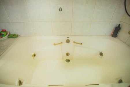 Casa à venda com 500m², 4 quartos e 5 vagasBanheiro Suíte  3