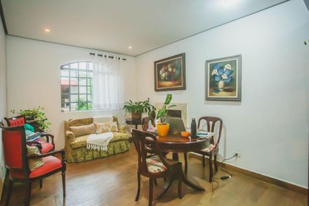 Casa à venda com 500m², 4 quartos e 5 vagasSala de Estar