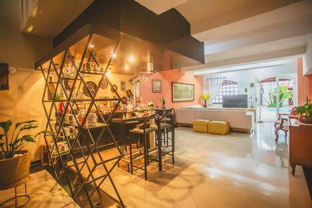 Casa à venda com 500m², 4 quartos e 5 vagasSala de Tv