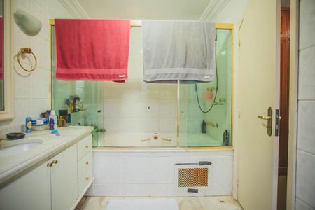 Casa à venda com 500m², 4 quartos e 5 vagasBanheiro Suíte 3