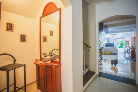 Casa à venda com 500m², 4 quartos e 5 vagasCorredor