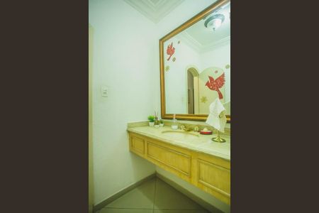 Casa à venda com 500m², 4 quartos e 5 vagasLavabo