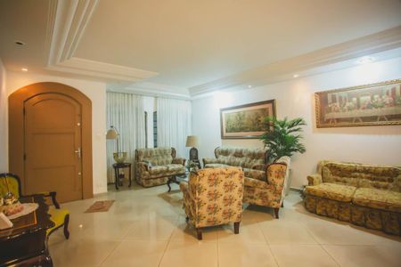 Casa à venda com 500m², 4 quartos e 5 vagasSala de Estar