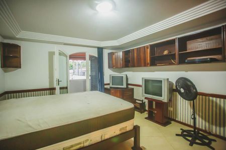 Casa à venda com 500m², 4 quartos e 5 vagasSuíte 1