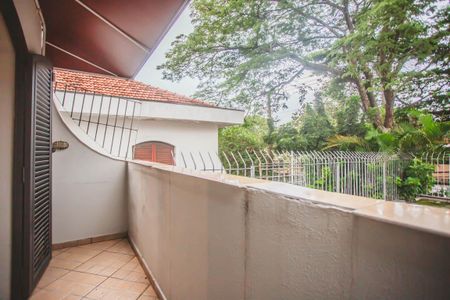 Casa à venda com 500m², 4 quartos e 5 vagasVaranda Suíte 2