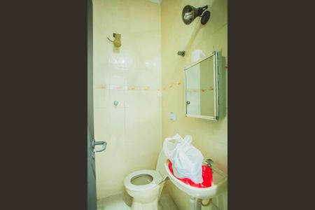 Casa à venda com 500m², 4 quartos e 5 vagasBanheiro de Serviço