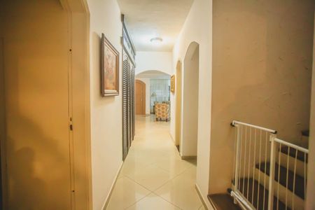 Casa à venda com 500m², 4 quartos e 5 vagasCorredor