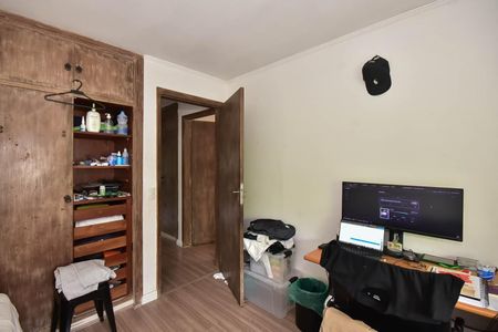 Casa à venda com 300m², 4 quartos e 5 vagas Casa à venda com 300m², 4 quartos e 5 vagasQuarto 2