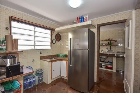 Casa à venda com 300m², 4 quartos e 5 vagas Casa à venda com 300m², 4 quartos e 5 vagasCozinha