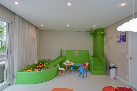 Apartamento à venda com 34m², 2 quartos e 1 vagaÁrea comum