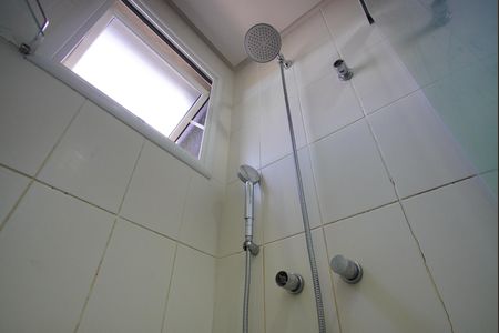 Apartamento à venda com 64m², 2 quartos e 2 vagasBanheiro da Suíte