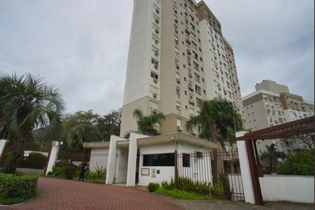 Apartamento à venda com 64m², 2 quartos e 2 vagasFachada e Portaria