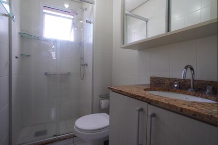 Apartamento à venda com 64m², 2 quartos e 2 vagasBanheiro da Suíte