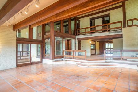 Casa de condomínio para alugar com 590m², 5 quartos e 5 vagasSala