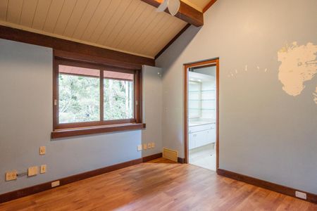 Casa de condomínio para alugar com 590m², 5 quartos e 5 vagasSuíte  3