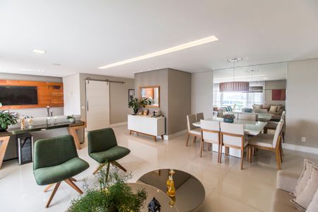 Apartamento à venda com 202m², 3 quartos e 4 vagasSala