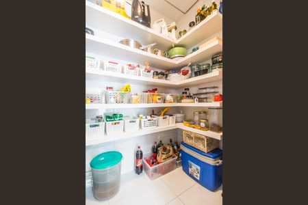 Apartamento à venda com 202m², 3 quartos e 4 vagasDespensa