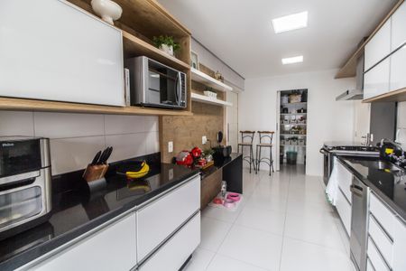 Apartamento à venda com 202m², 3 quartos e 4 vagasCozinha
