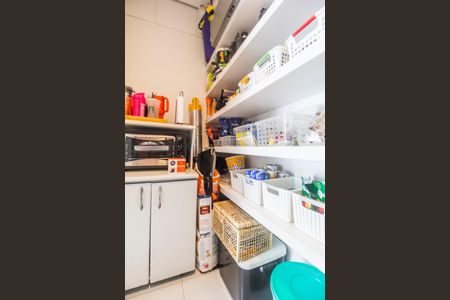 Apartamento à venda com 202m², 3 quartos e 4 vagasDespensa