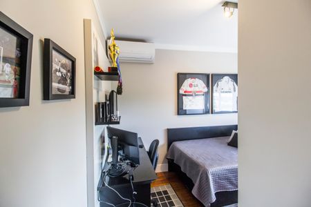 Apartamento à venda com 202m², 3 quartos e 4 vagasSuíte 2