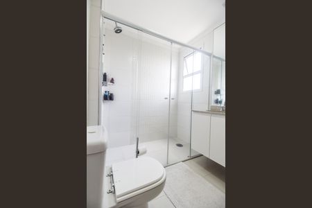 Apartamento à venda com 202m², 3 quartos e 4 vagasBanheiro da Suíte 1