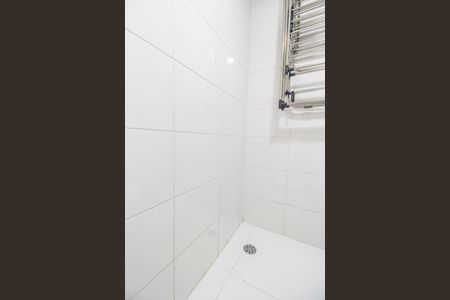 Apartamento à venda com 202m², 3 quartos e 4 vagasBanheiro de serviço