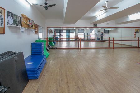 Apartamento à venda com 130m², 3 quartos e 2 vagas Apartamento à venda com 130m², 3 quartos e 2 vagasSala ginastica