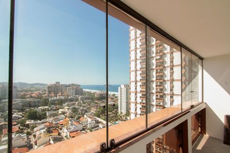 Apartamento à venda com 130m², 3 quartos e 2 vagas Apartamento à venda com 130m², 3 quartos e 2 vagasVista da varanda