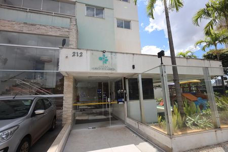 Apartamento à venda com 62m², 2 quartos e 1 vagaFachada e portaria