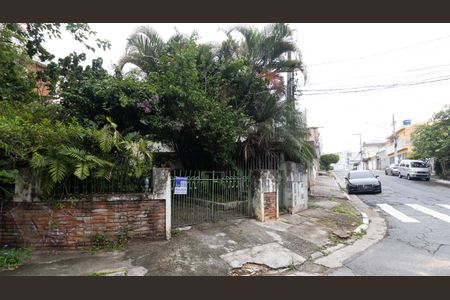 Casa para alugar com 36m², 1 quarto e sem vaga Casa para alugar com 36m², 1 quarto e sem vagaFachada e Plaquinha