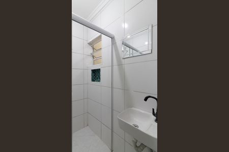 Casa para alugar com 36m², 1 quarto e sem vaga Casa para alugar com 36m², 1 quarto e sem vagaBanheiro