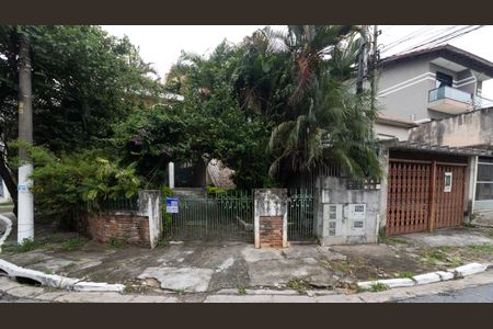Casa para alugar com 36m², 1 quarto e sem vaga Casa para alugar com 36m², 1 quarto e sem vagaFachada