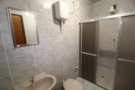 Casa para alugar com 290m², 4 quartos e 2 vagasBanheiro Externo