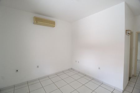 Casa para alugar com 290m², 4 quartos e 2 vagasSuíte