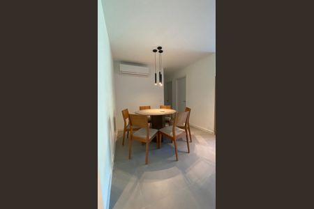 Sala de apartamento para alugar com 3 quartos, 106m² em Barra da Tijuca, Rio de Janeiro