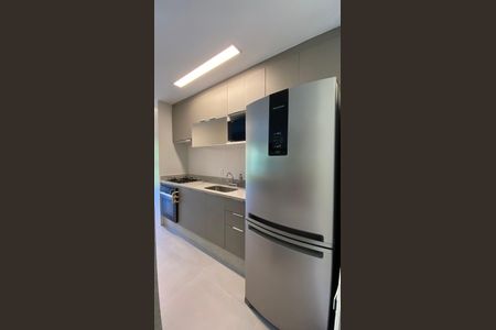 Cozinha de apartamento para alugar com 3 quartos, 106m² em Barra da Tijuca, Rio de Janeiro