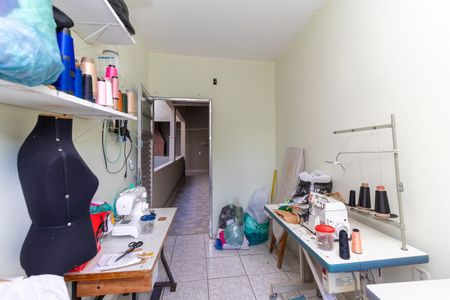 Casa à venda com 263m², 3 quartos e 2 vagasQuarto de Serviço