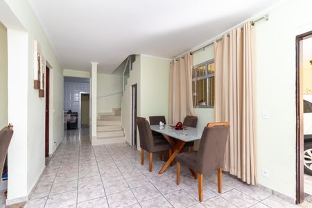 Casa à venda com 263m², 3 quartos e 2 vagasSala de Jantar