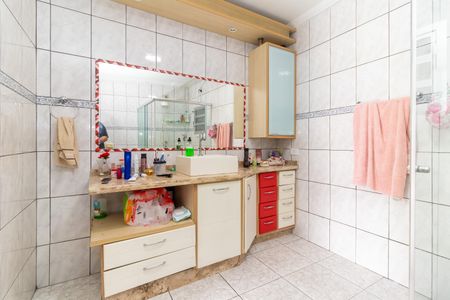 Casa à venda com 263m², 3 quartos e 2 vagasBanheiro da Suíte 1