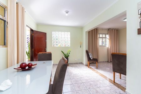 Casa à venda com 263m², 3 quartos e 2 vagasSala de Jantar