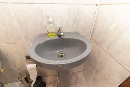 Casa à venda com 263m², 3 quartos e 2 vagasBanheiro de serviço