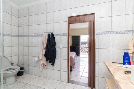 Casa à venda com 263m², 3 quartos e 2 vagasBanheiro da Suíte 1