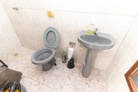 Casa à venda com 263m², 3 quartos e 2 vagasBanheiro de serviço