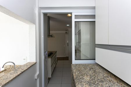 Apartamento para alugar com 80m², 2 quartos e 1 vagaÁrea de Serviço