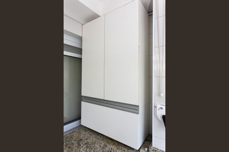 Apartamento para alugar com 80m², 2 quartos e 1 vagaÁrea de Serviço