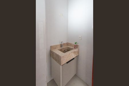 Apartamento para alugar com 48m², 2 quartos e sem vaga Apartamento para alugar com 48m², 2 quartos e sem vagaBanheiro