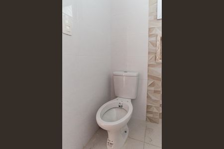 Apartamento para alugar com 48m², 2 quartos e sem vaga Apartamento para alugar com 48m², 2 quartos e sem vagaBanheiro