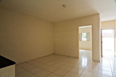 Casa para alugar com 80m², 1 quarto e 1 vagaSala